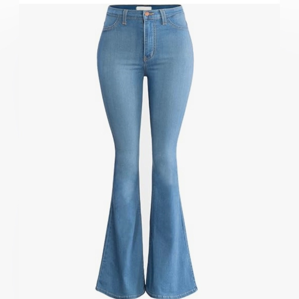 NWT Stretchy bell bottom jeans
